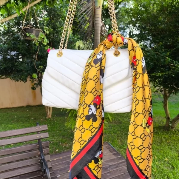 Lenço Feminino de Cetim 90x90 cm - Amarelo