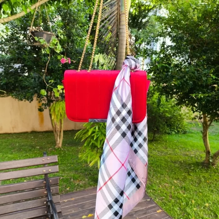Lenço Feminino de Cetim 90x90 cm - Rosa