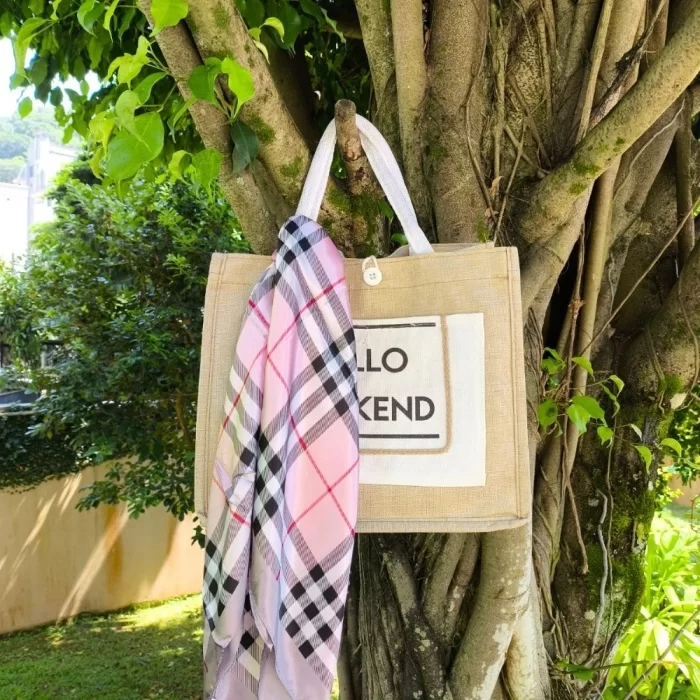 Bolsa de Couro Sintético com Verniz